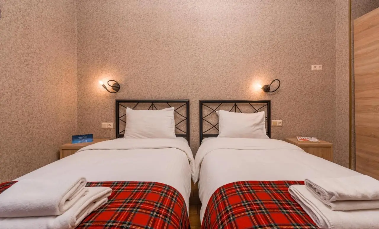 Hotel at Gomi 19