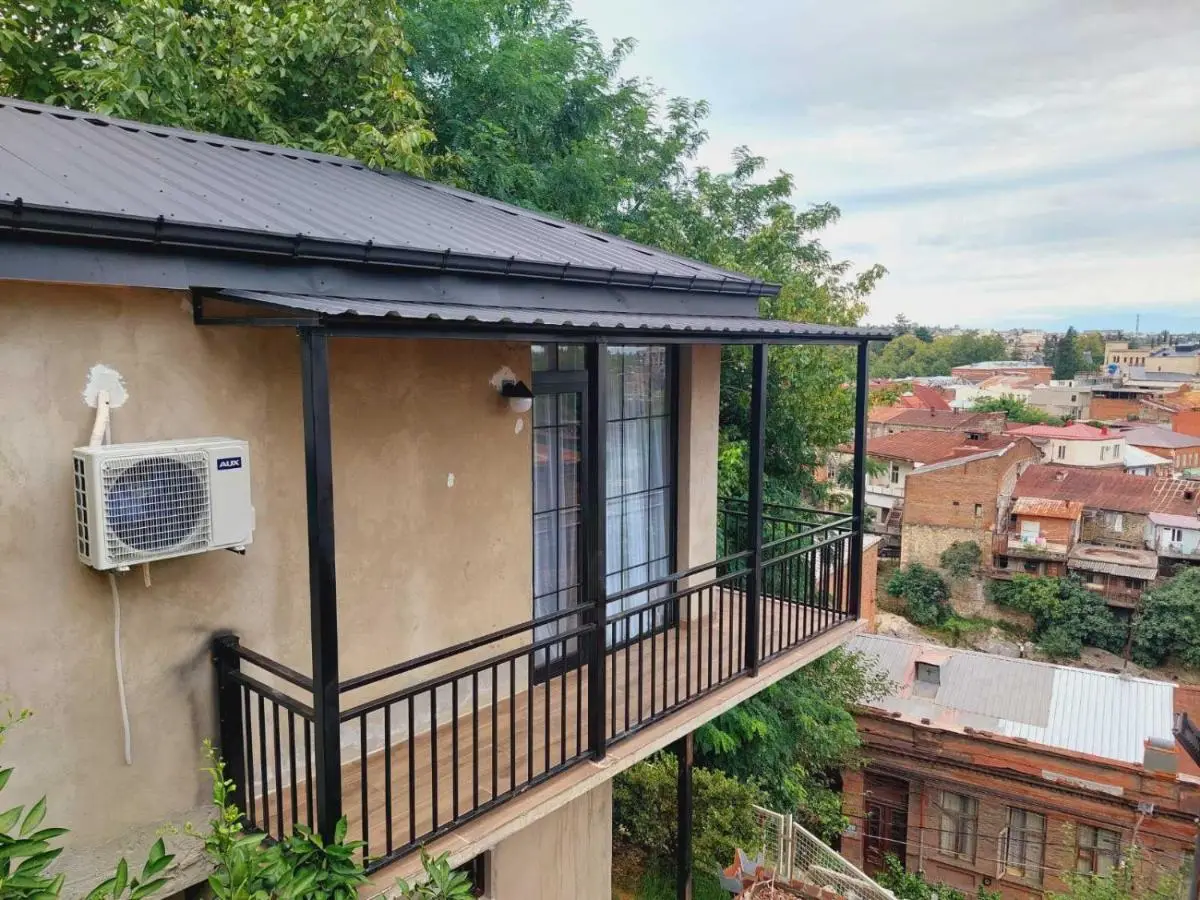 Plagio Green Terrace Homes