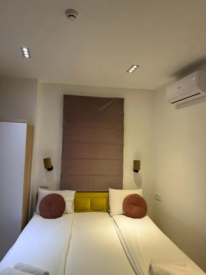 Deluxe Nortel Hotel