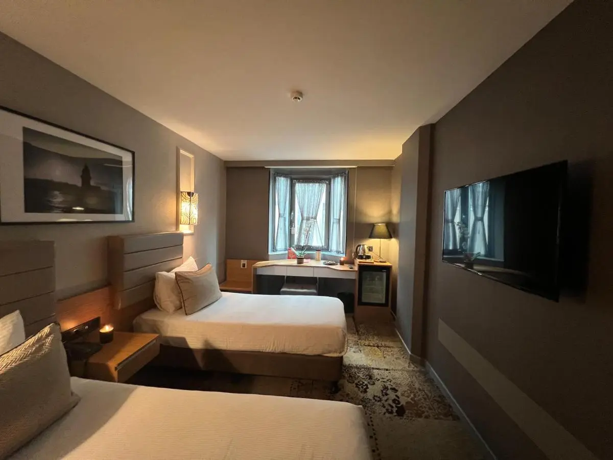All Seasons Hotel