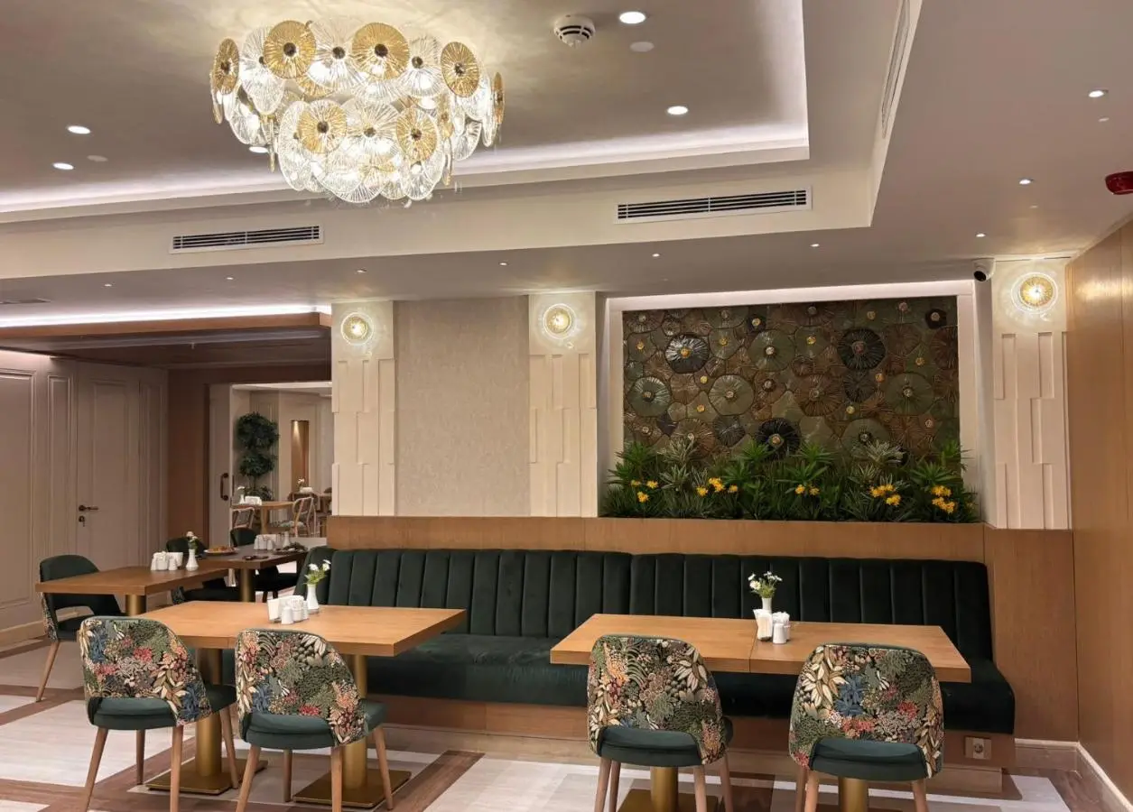 Grand Hilarium Hotel