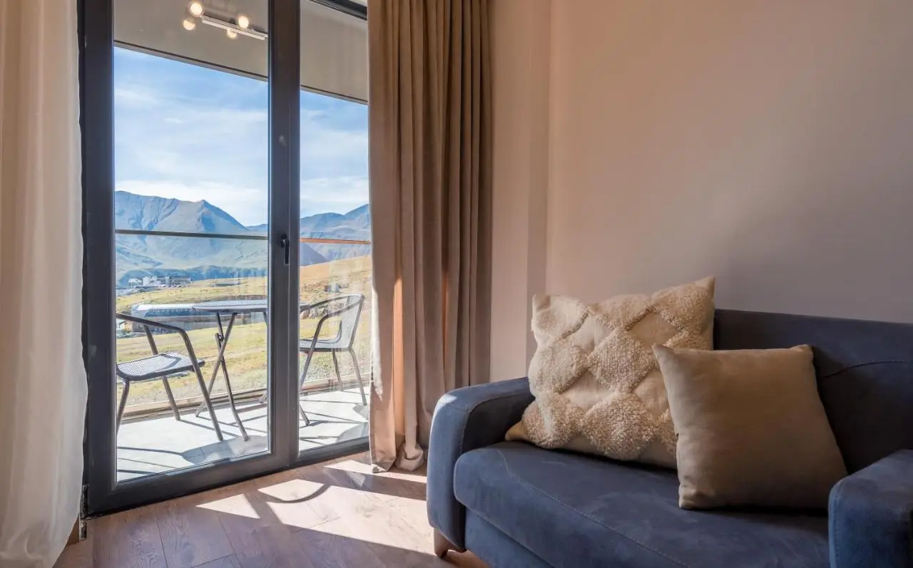 NEO Skyview Suites