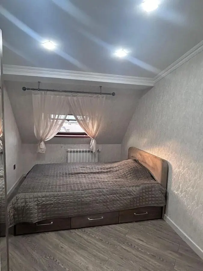 3 floors 4 bedroom seaside apart