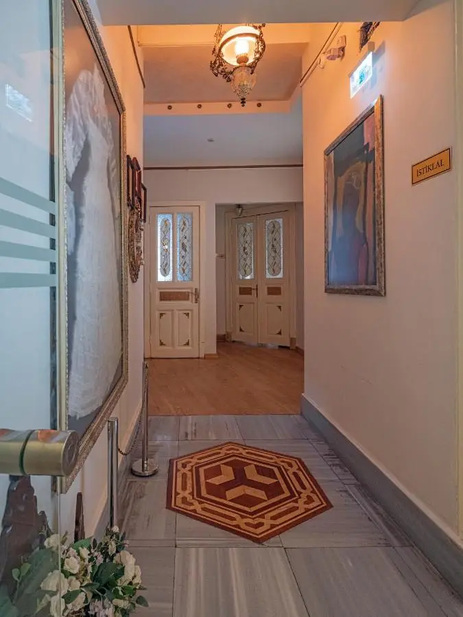 Ragip Pasha Apartments