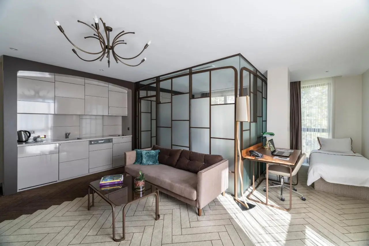 Upsuites Hotel