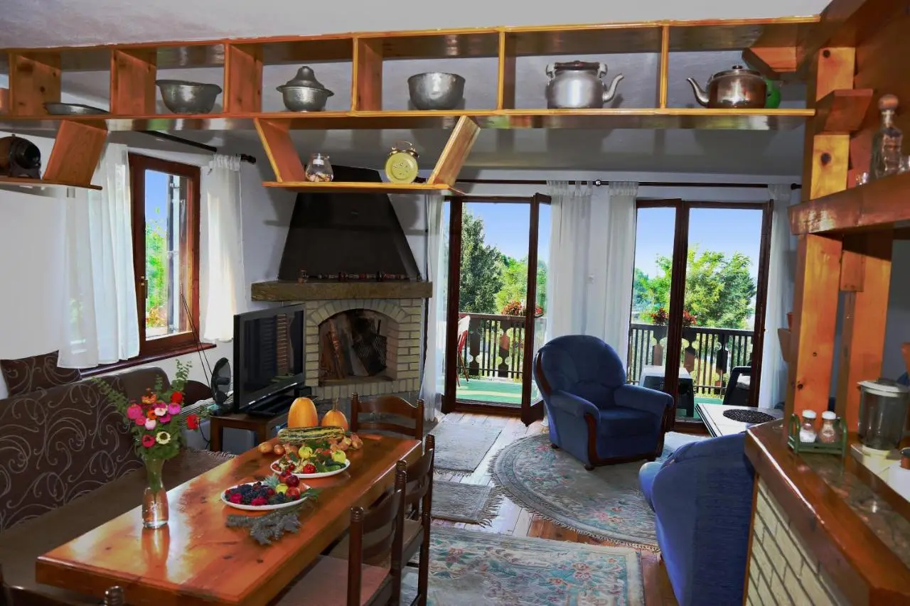 Merak Holiday Home