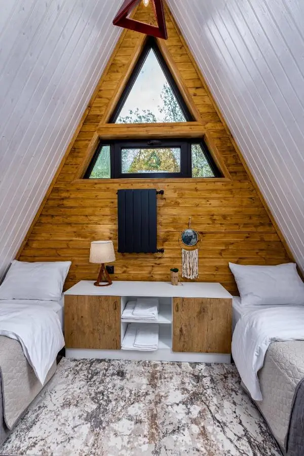 Luxury Cottages with Hot Tubes, Garden and BBQ