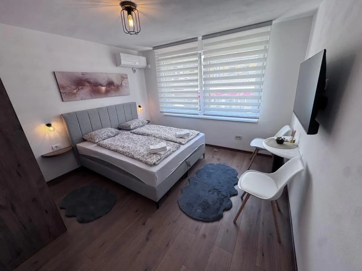 V Apartmani 1