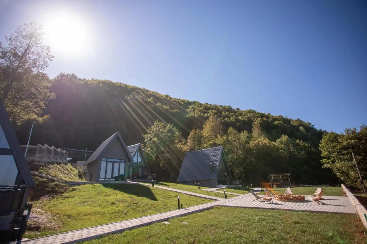 Klek 77 Luxury Chalets near Jahorina