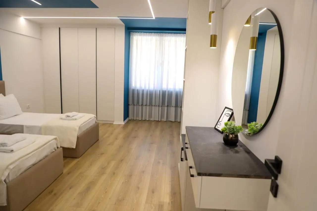 Central Continental Apartment