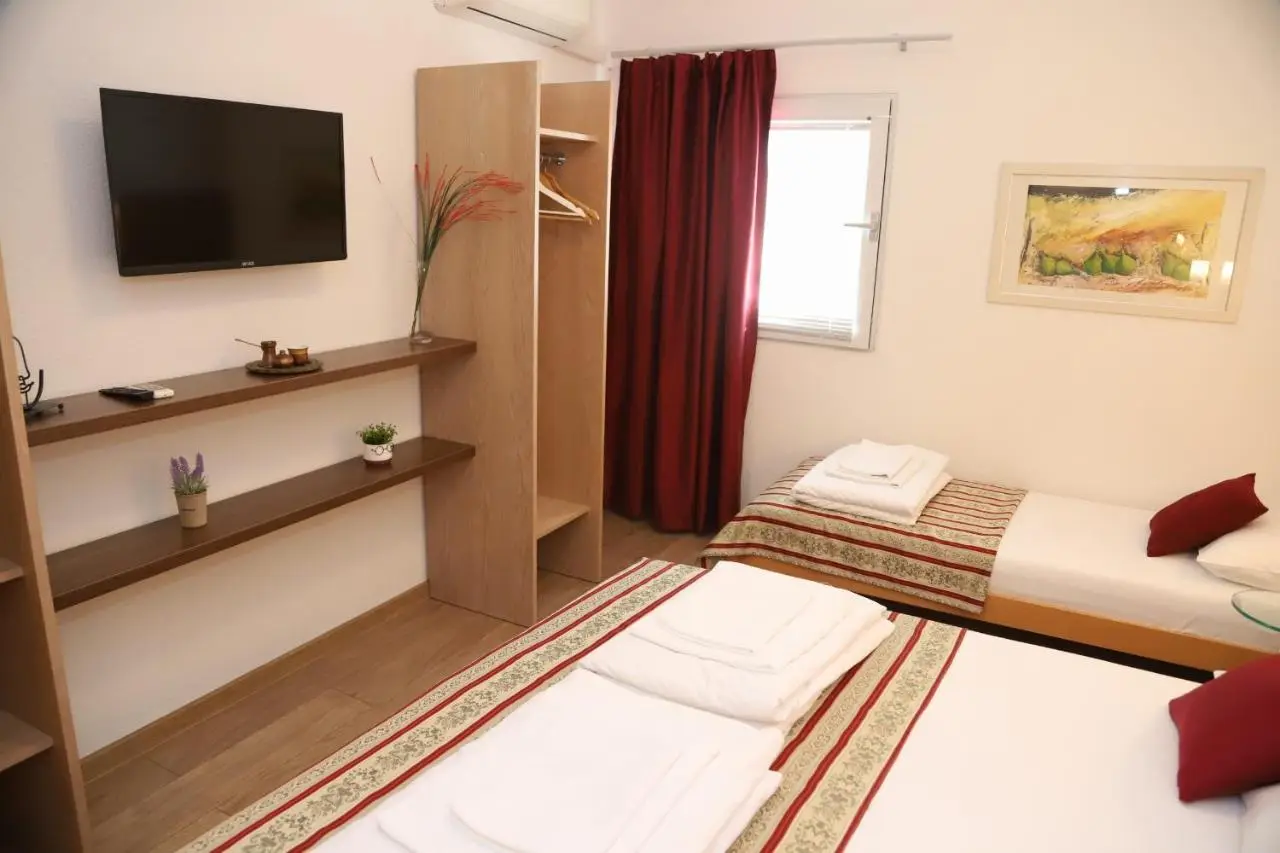 "VILLA DENY" Boutique HOTEL - included "FREE PARKING"