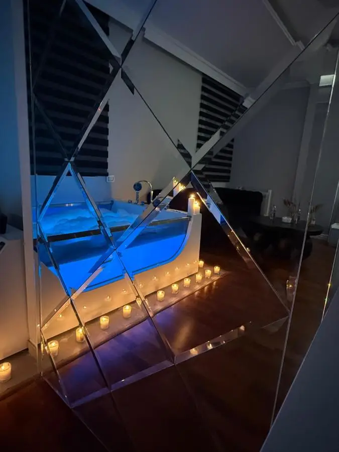Lunarist Luxury Private Jacuzzi Suites Tirana