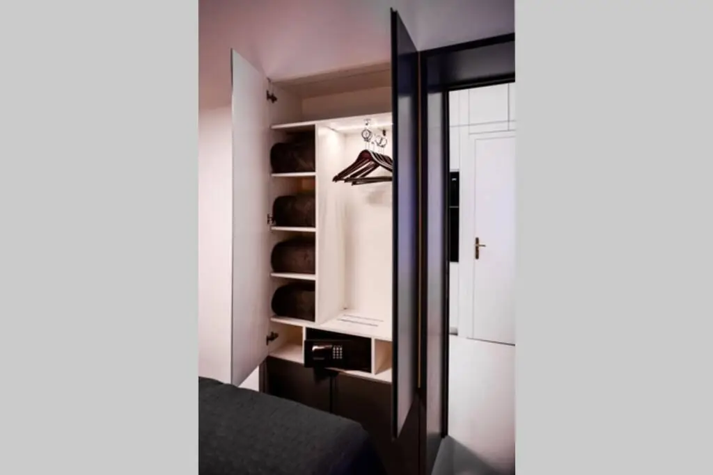 Modern & Comfortable Apartment in the City Center