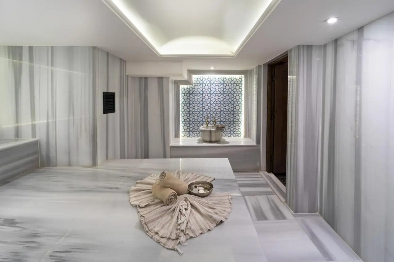 Orka Royal Hotel & Spa