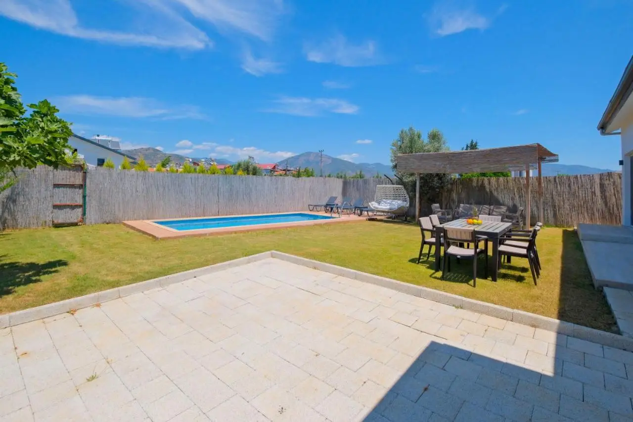 Villa Liya
