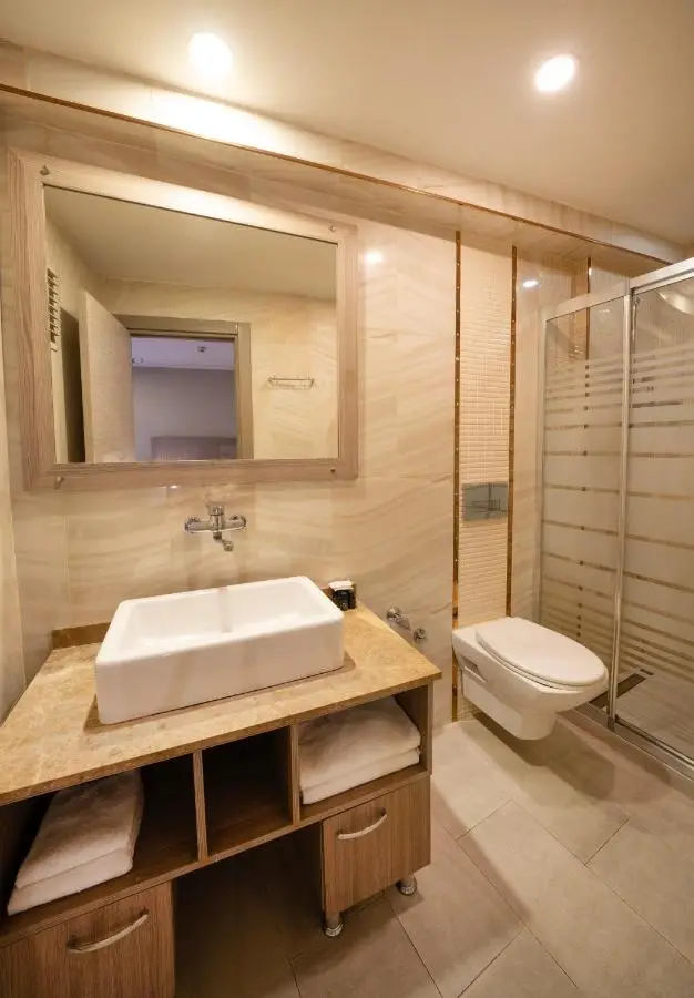 Orya Hotel