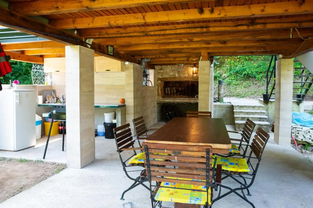 Riverside Cabin Pisak