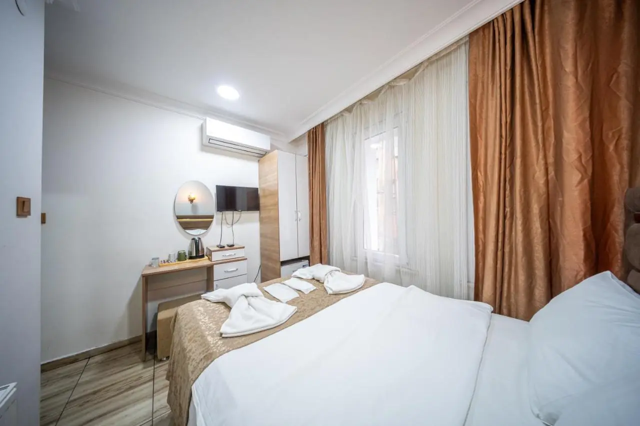 LAOS OTEL