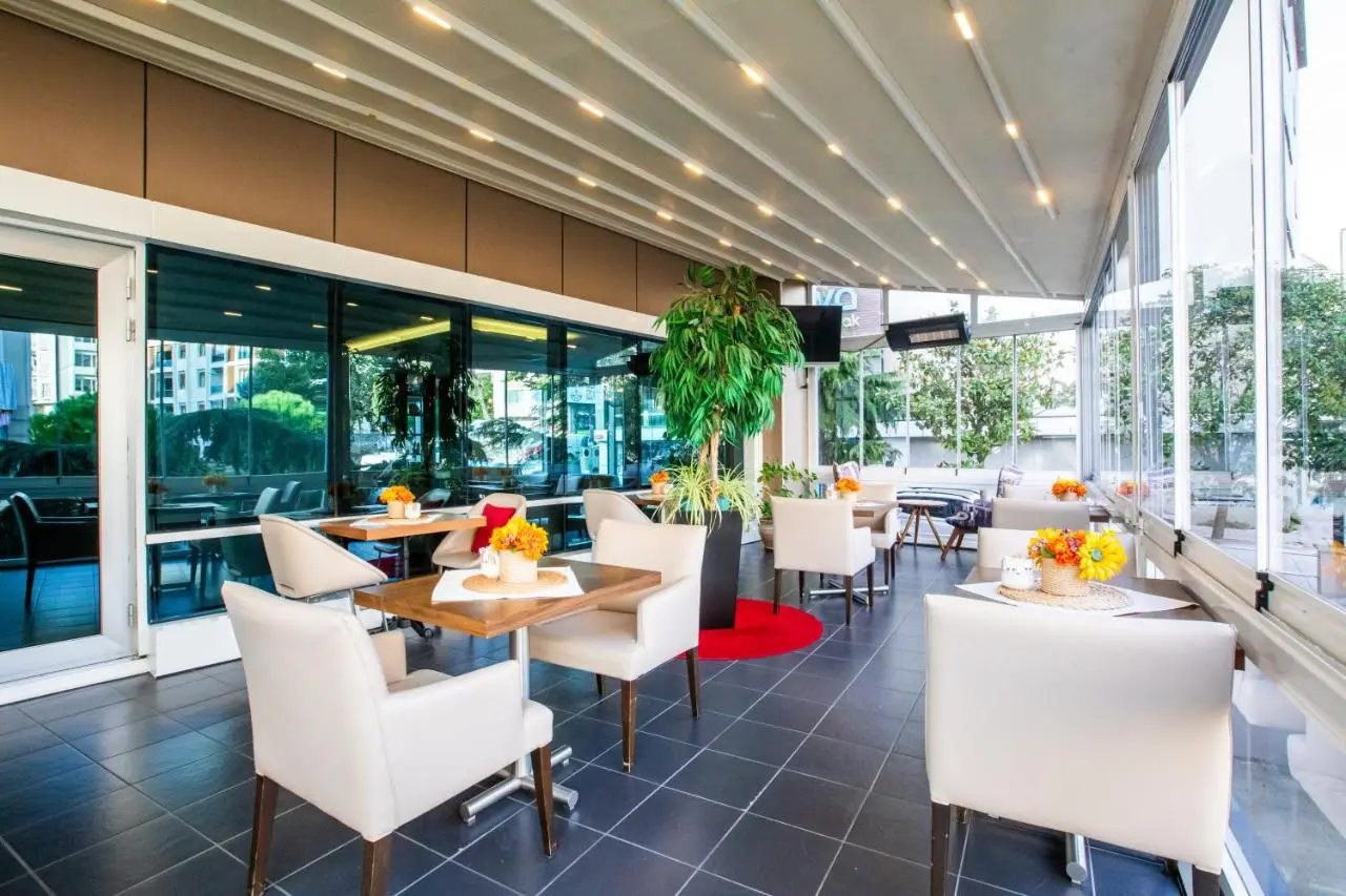 Ramada Encore Istanbul Kartal