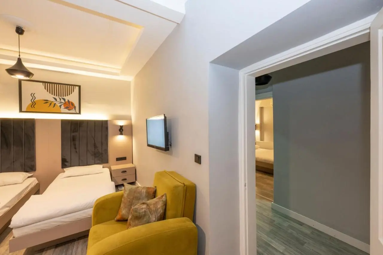 Cirrus Suites