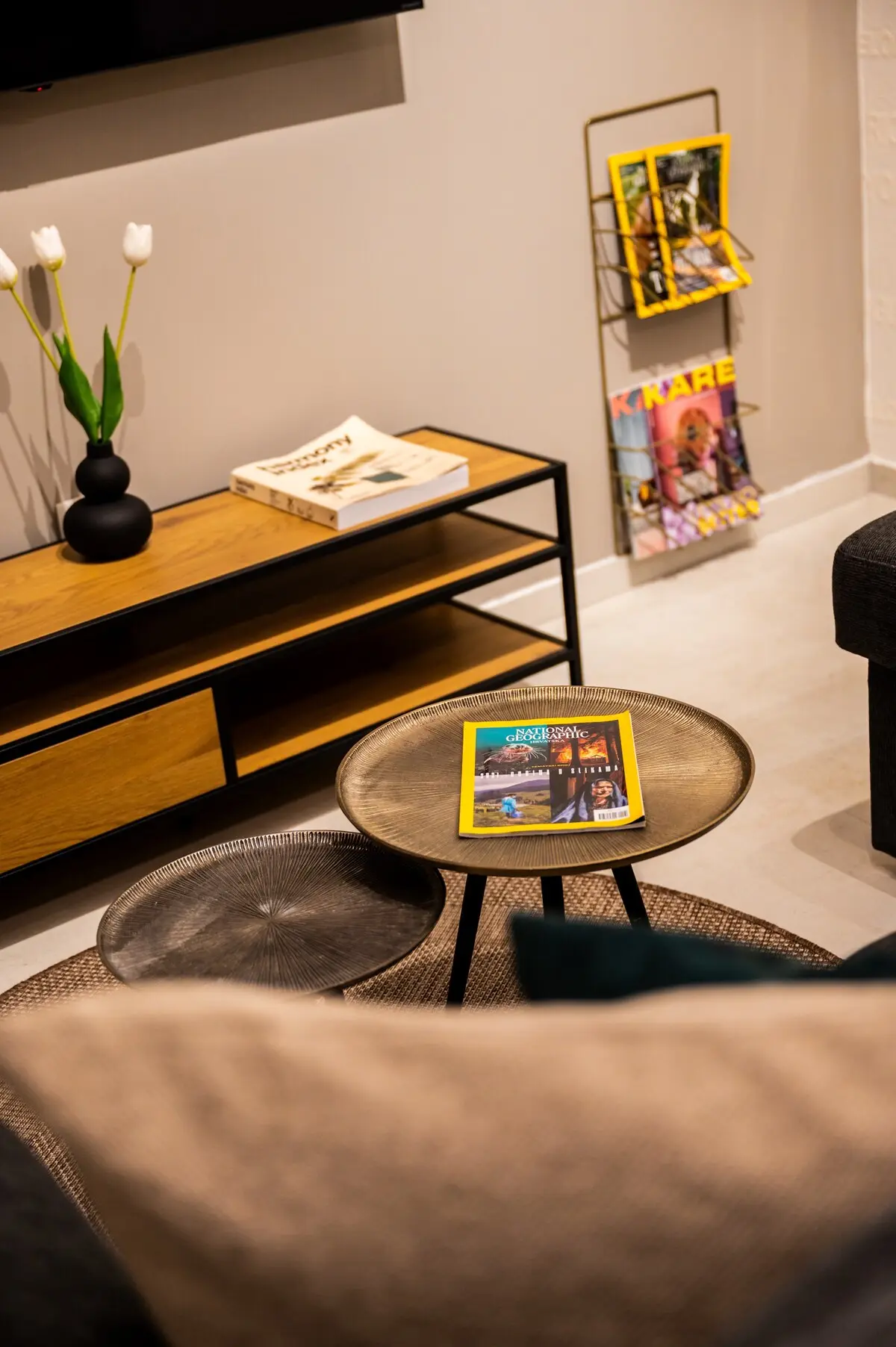 Super modern downtown apartment