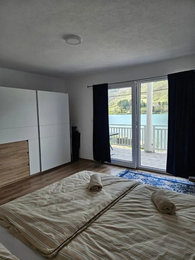 Villa Pliva Lake 2