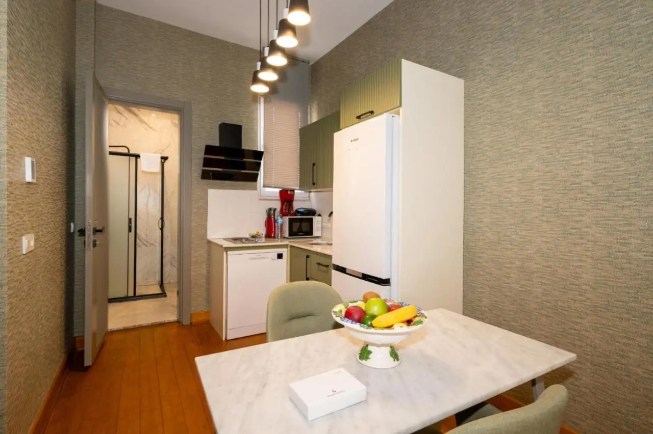 Monev Suites Hotel