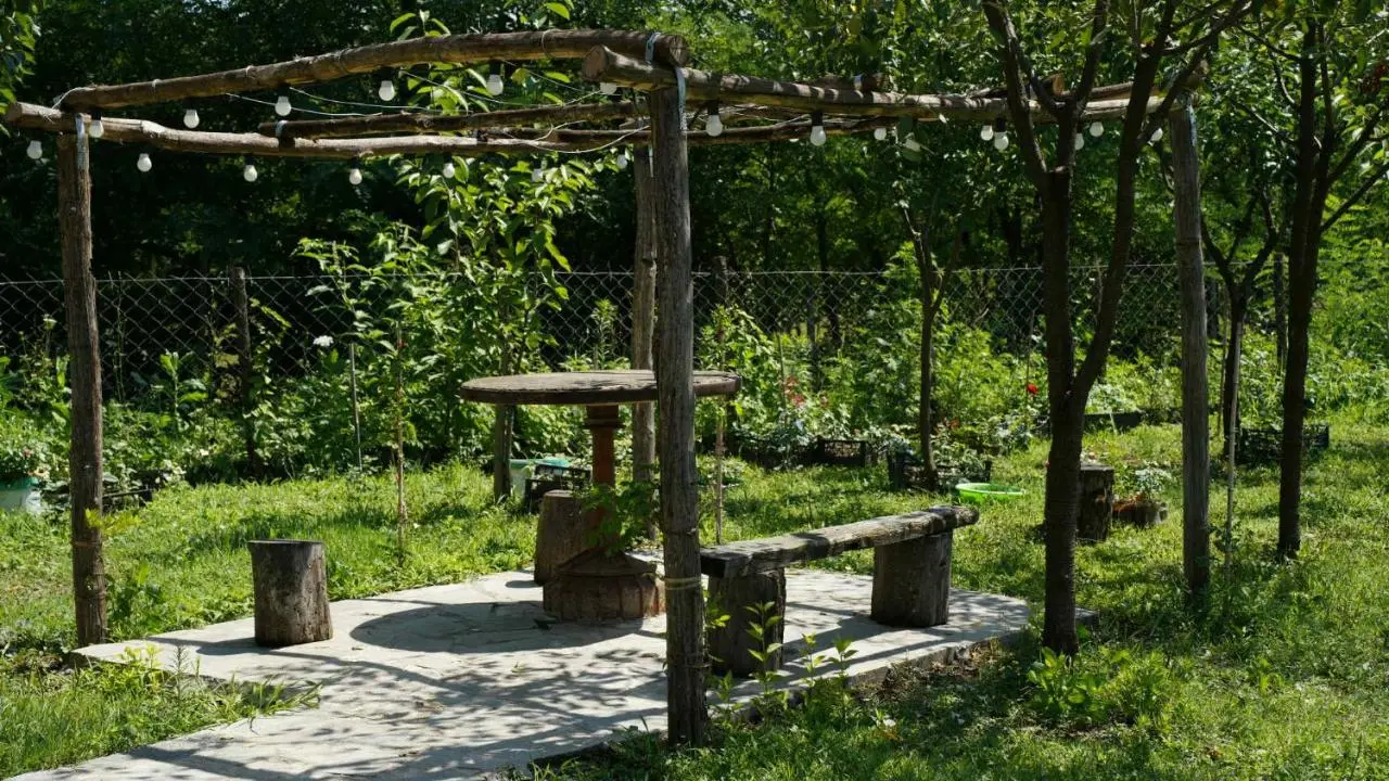 Villa Obcha - Whispering Vines Guesthouse