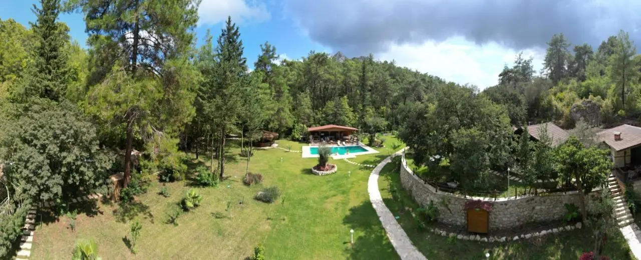 Yusalis Garden Hotel