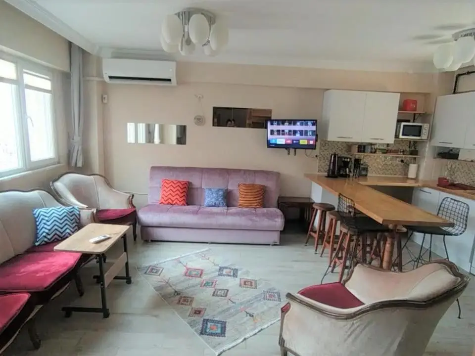İstanbulda merkezi pitoresk konum müstakil yeni ev